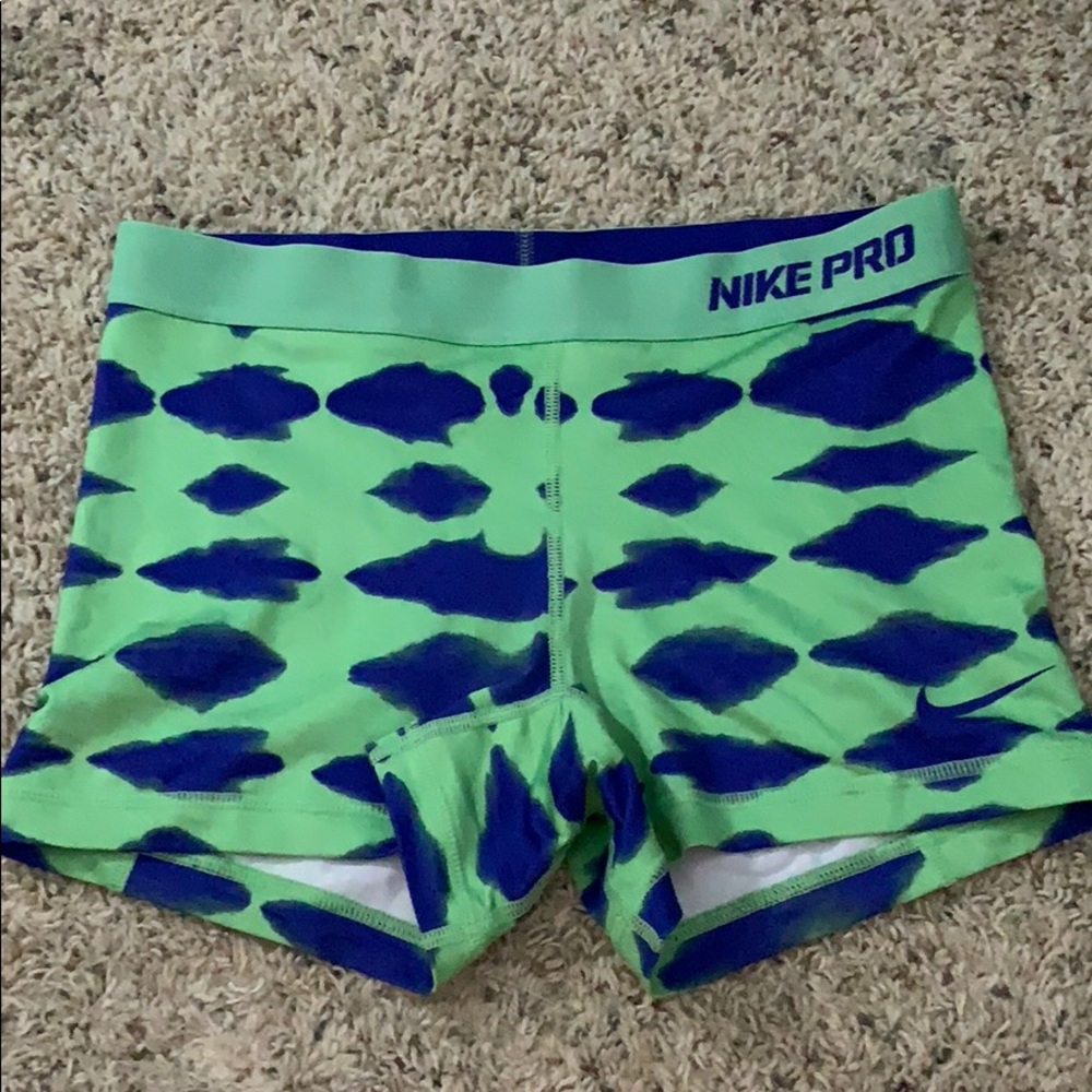 NIKE Women’s Pro Shorts